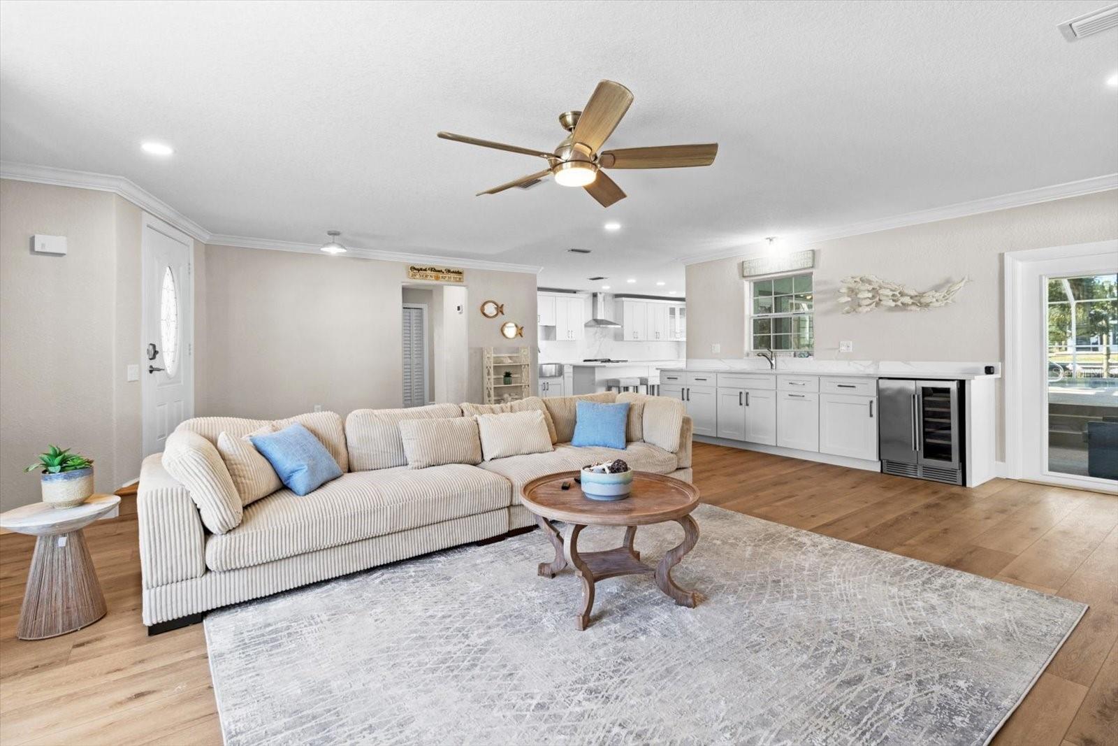 Listing photo id 8 for 1860 16th Street