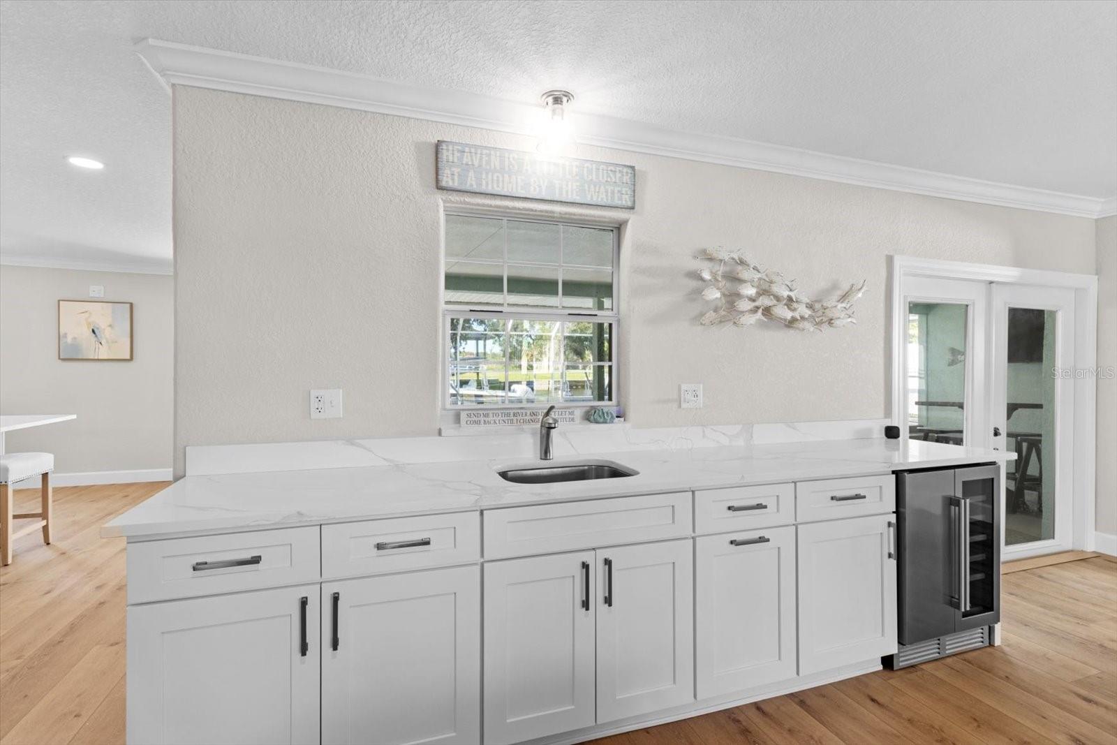 Listing photo id 10 for 1860 16th Street