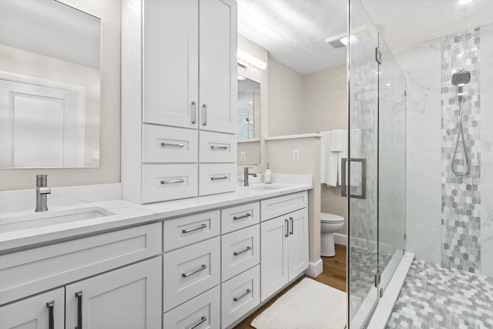Listing photo id 19 for 1860 16th Street