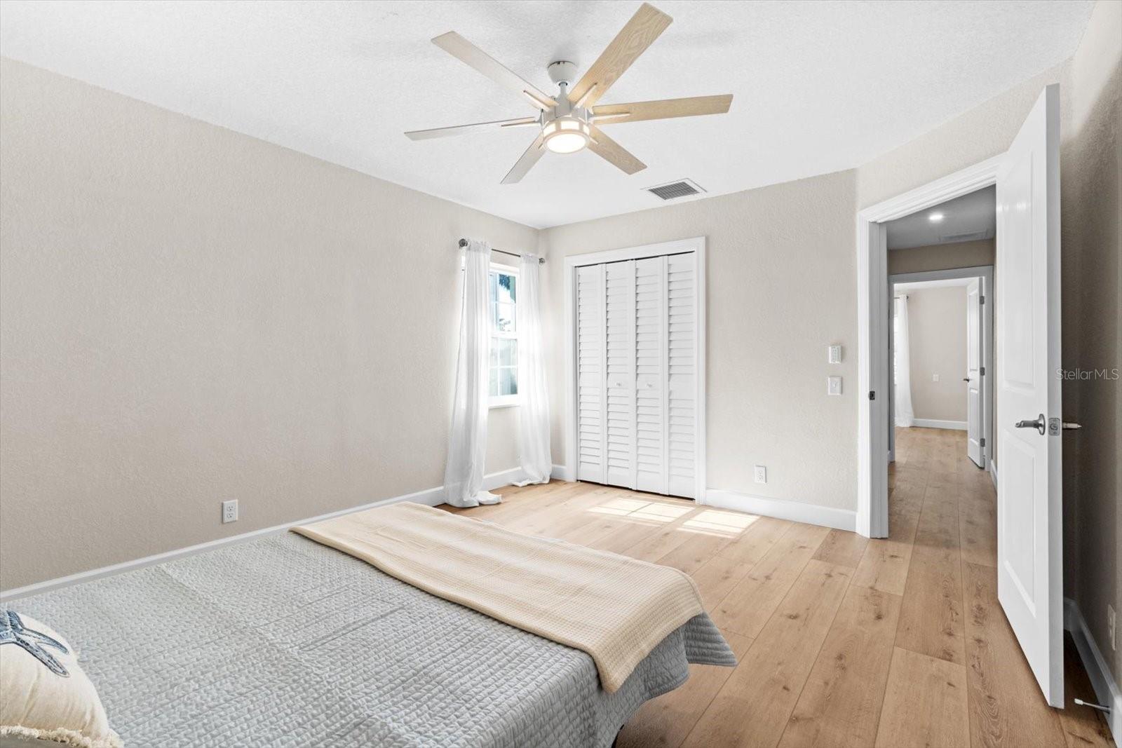Listing photo id 22 for 1860 16th Street