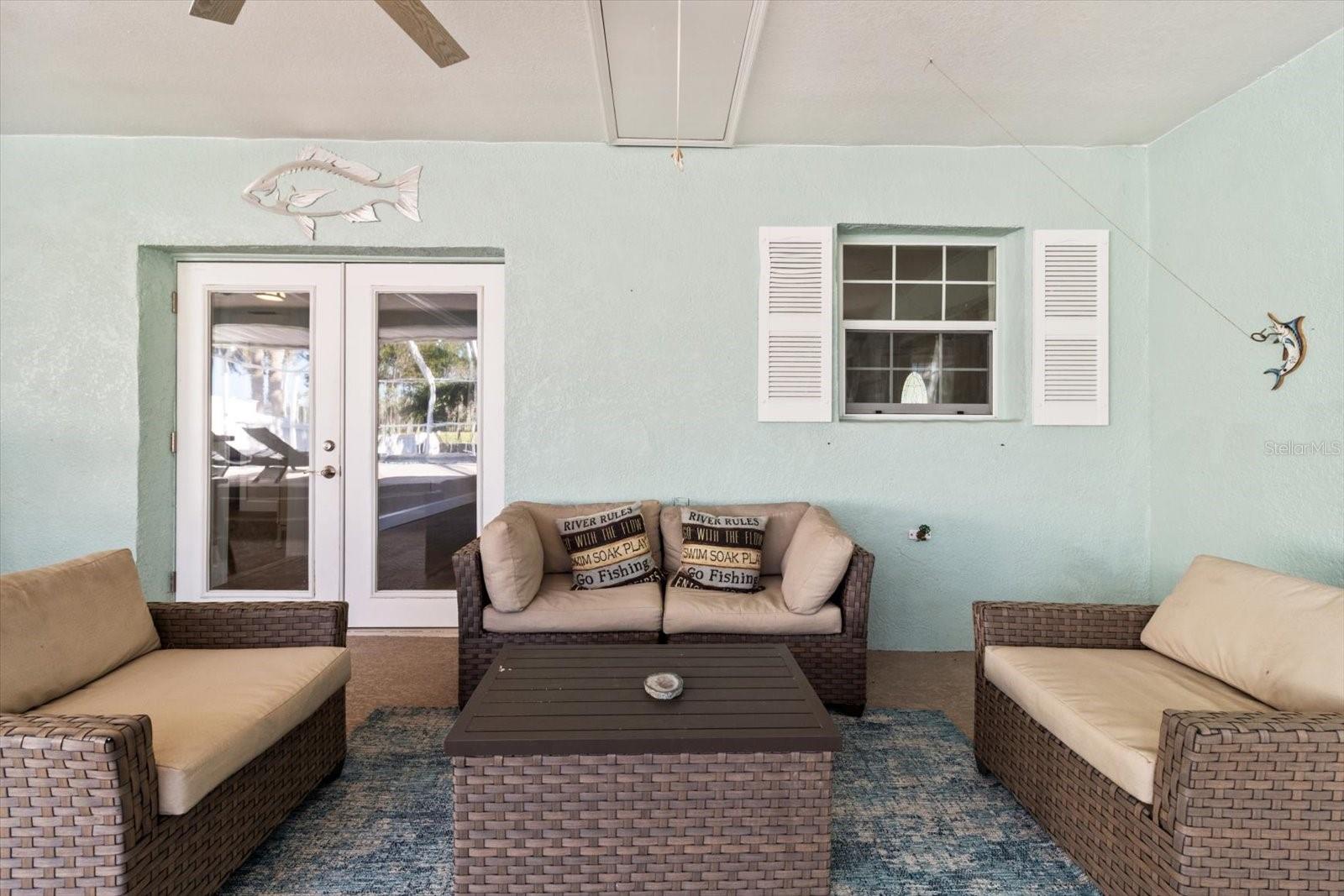 Listing photo id 28 for 1860 16th Street