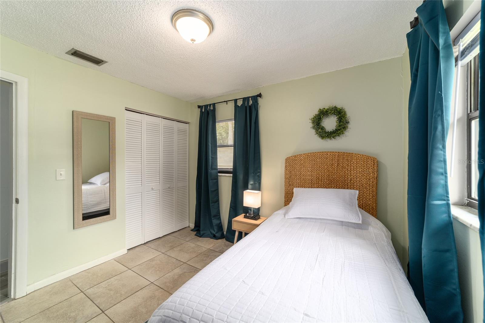 Image 15 of 29 For 7642 80th Street