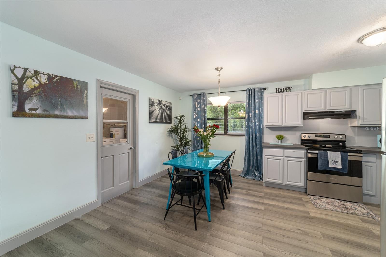 Image 5 of 29 For 7642 80th Street