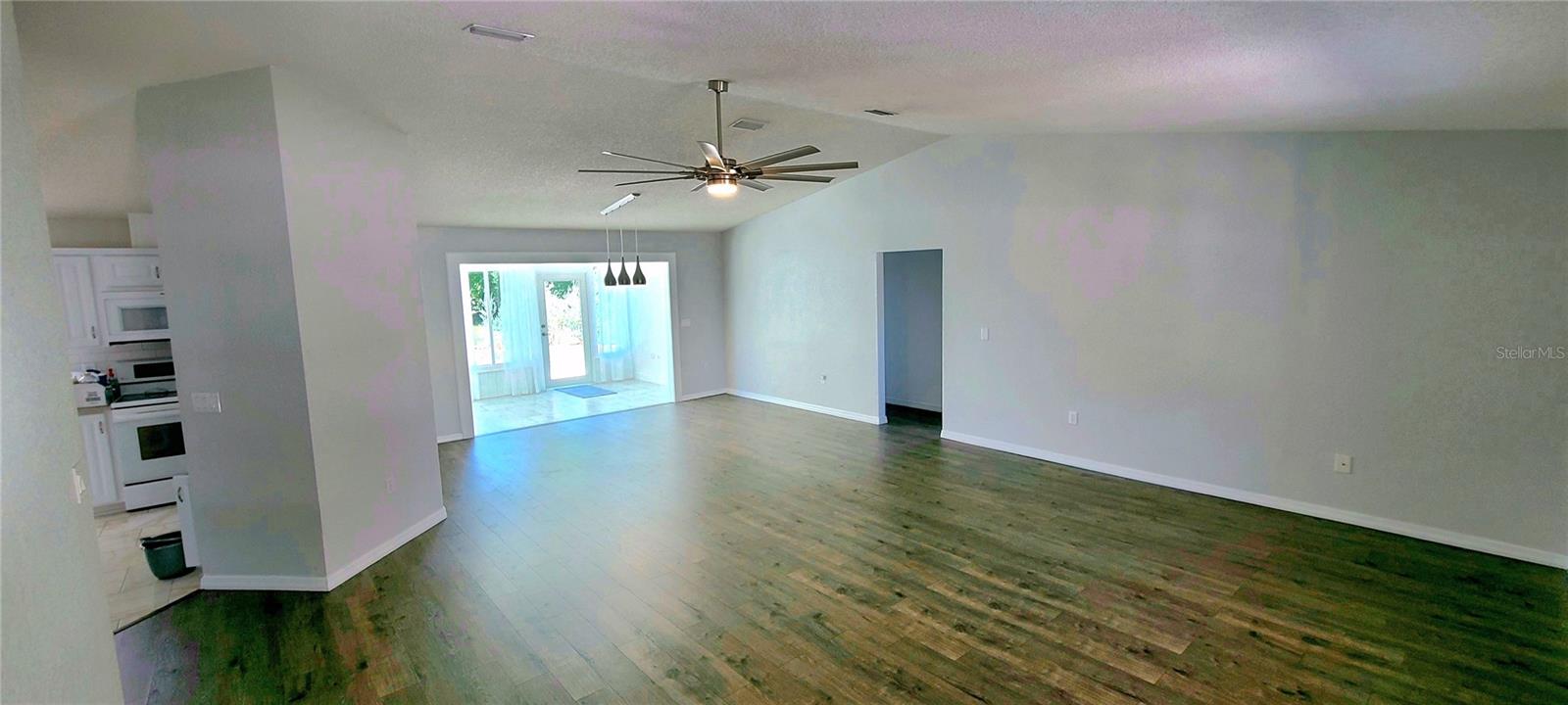 Image 6 of 51 For 8771 115th Street