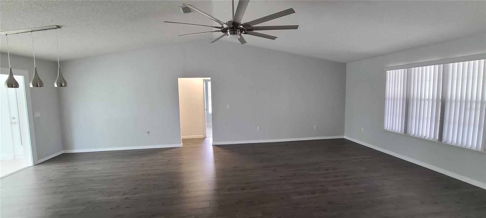 Image 7 of 51 For 8771 115th Street