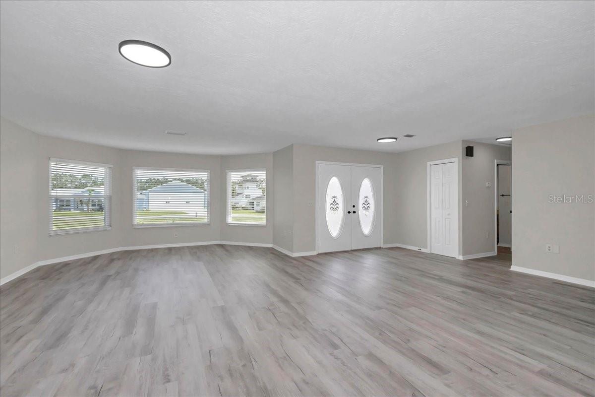 Image 17 of 32 For 9700 72nd Avenue