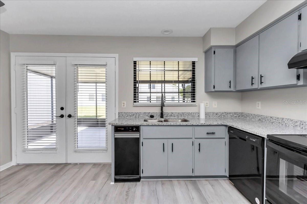 Image 19 of 32 For 9700 72nd Avenue