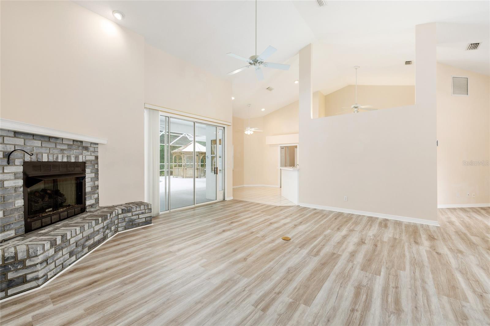 Image 15 of 83 For 9213 197th Circle