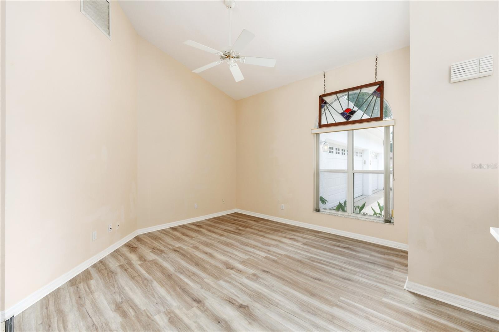 Image 16 of 83 For 9213 197th Circle