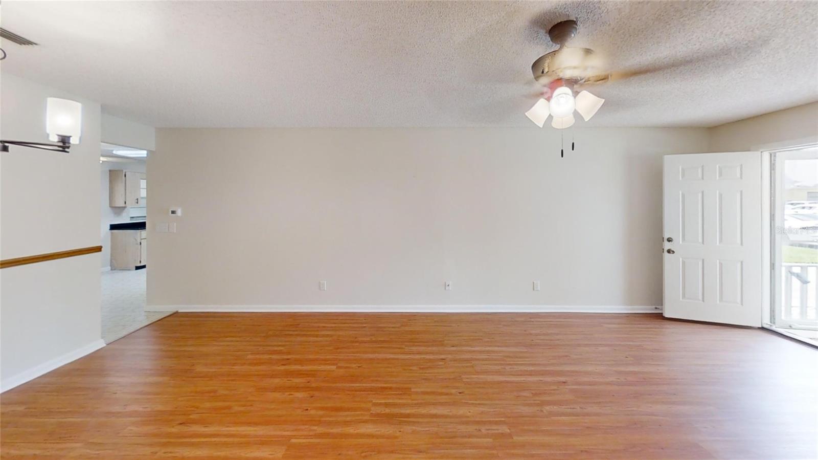 Image 4 of 18 For 8666 92nd Lane B