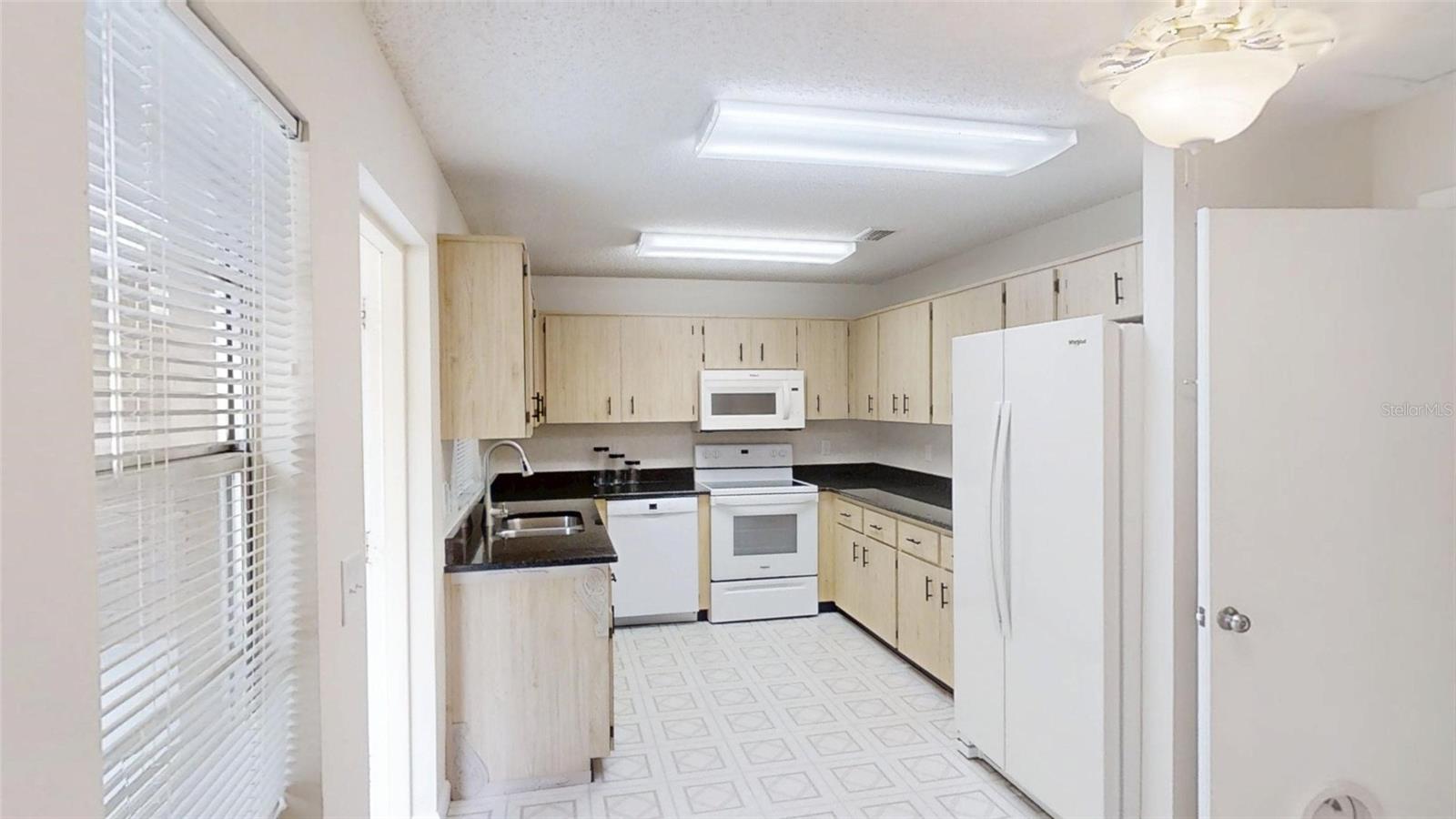 Image 5 of 18 For 8666 92nd Lane B