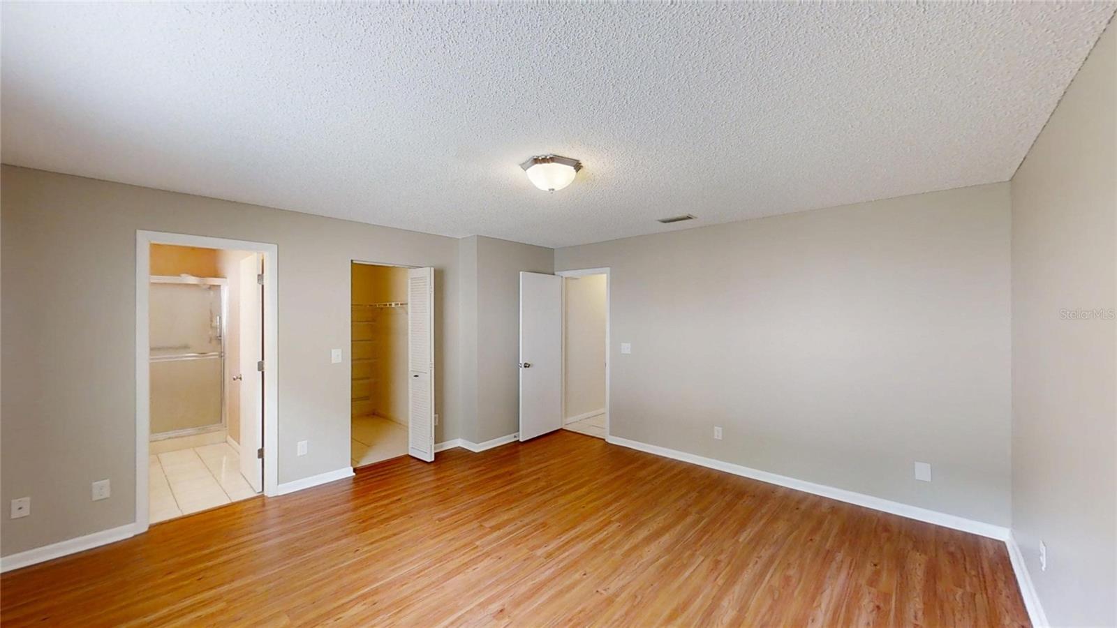 Image 9 of 18 For 8666 92nd Lane B