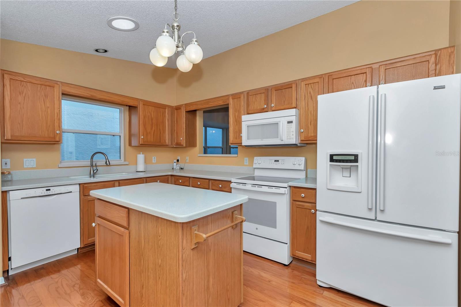 Image 6 of 67 For 9069 91st Circle