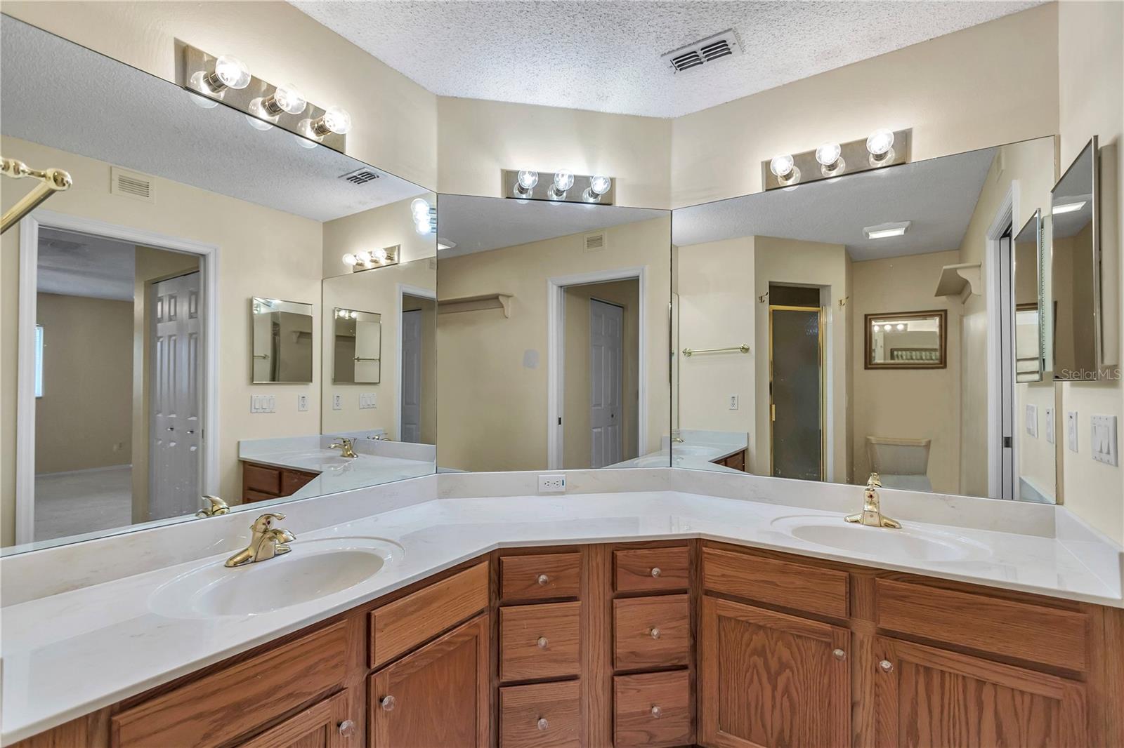 Image 9 of 67 For 9069 91st Circle