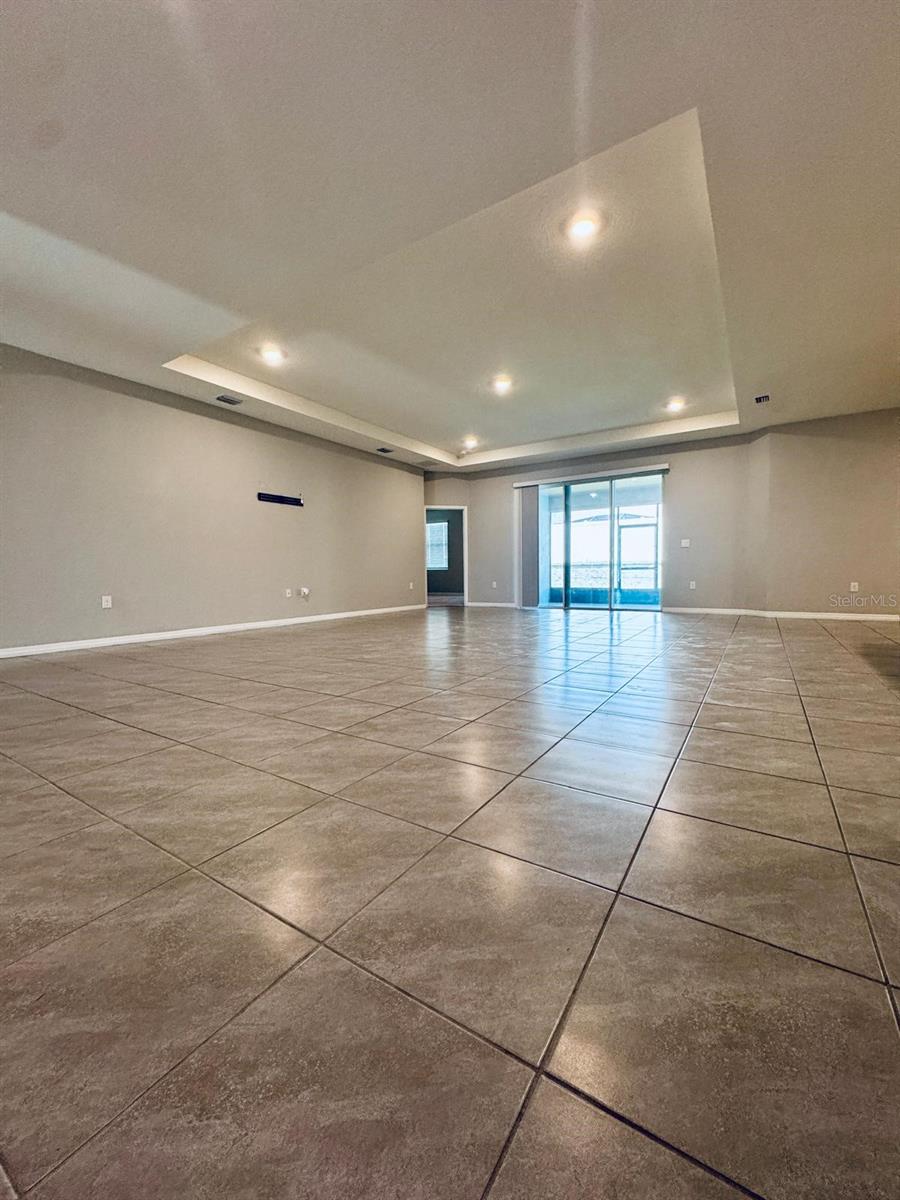 Image 2 of 12 For 8059 57th Court