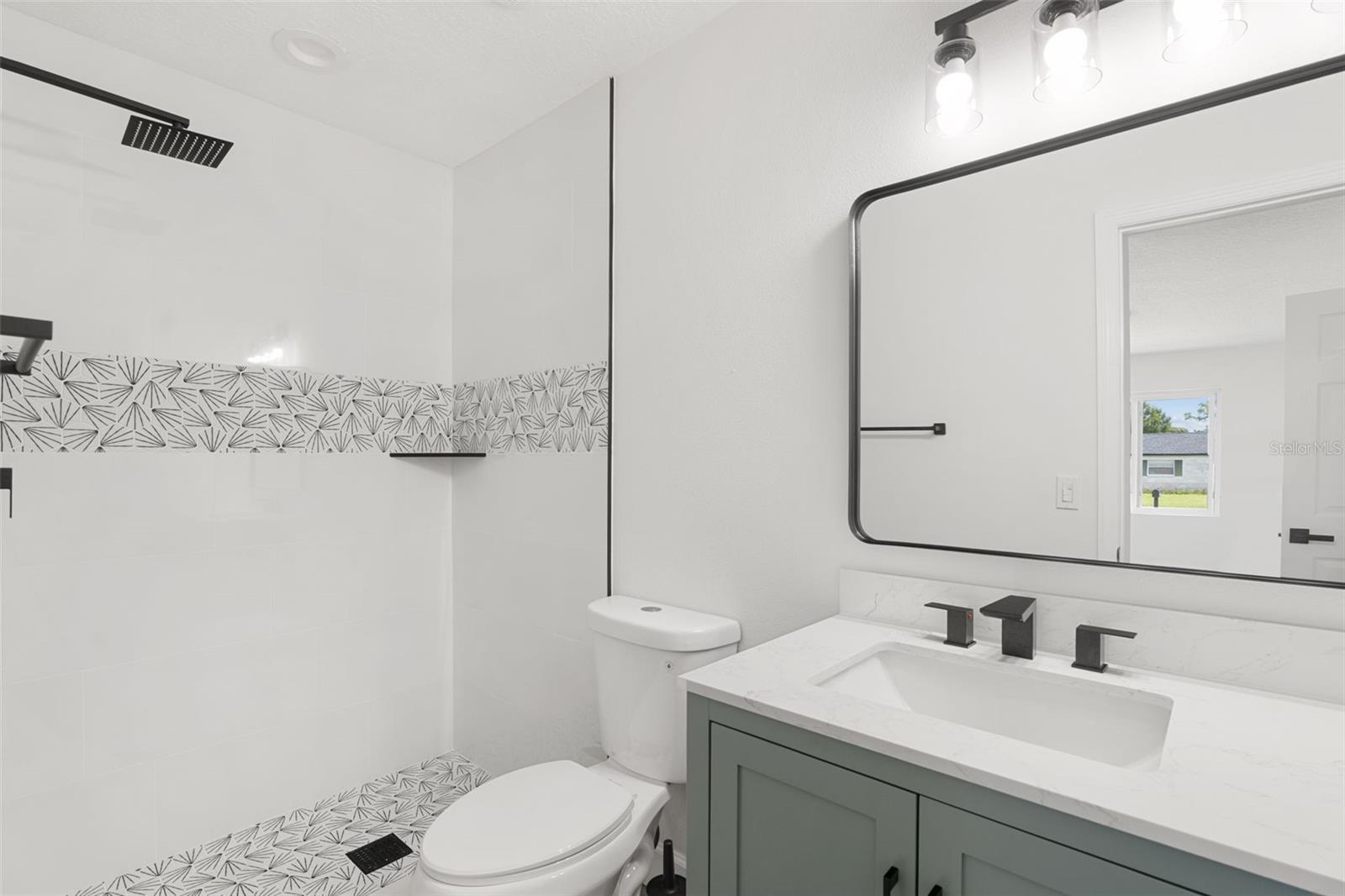 Image 17 of 36 For 2817 Rheims Avenue