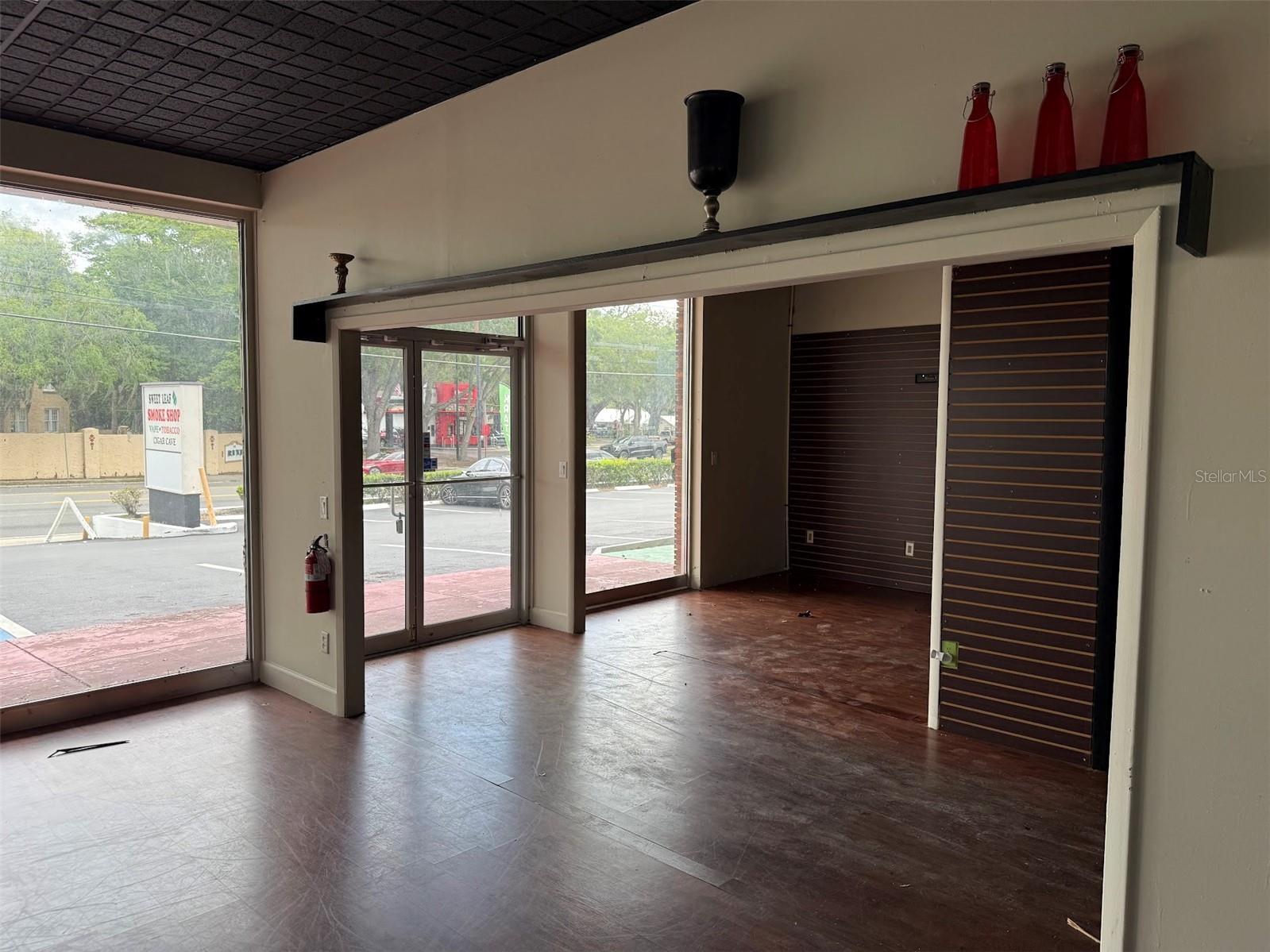 Image 5 of 7 For 1216 Silver Springs Boulevard
