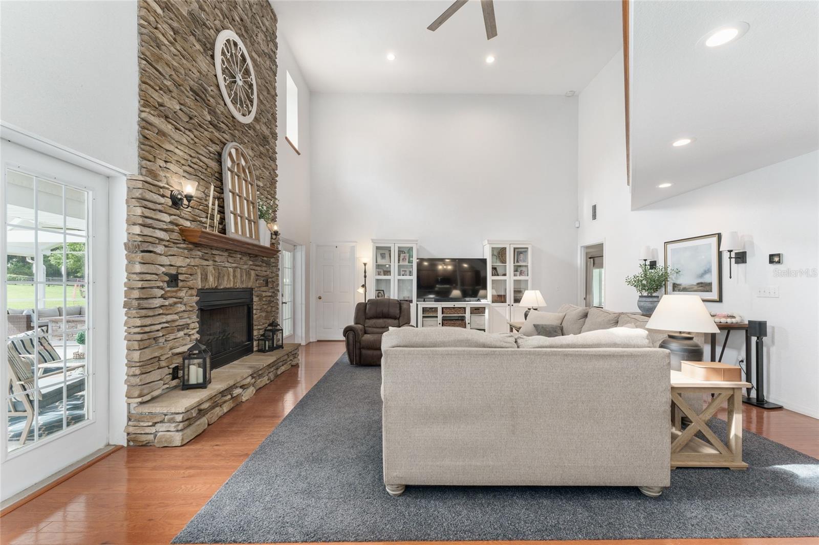 Image 10 of 83 For 9095 9th Terrace