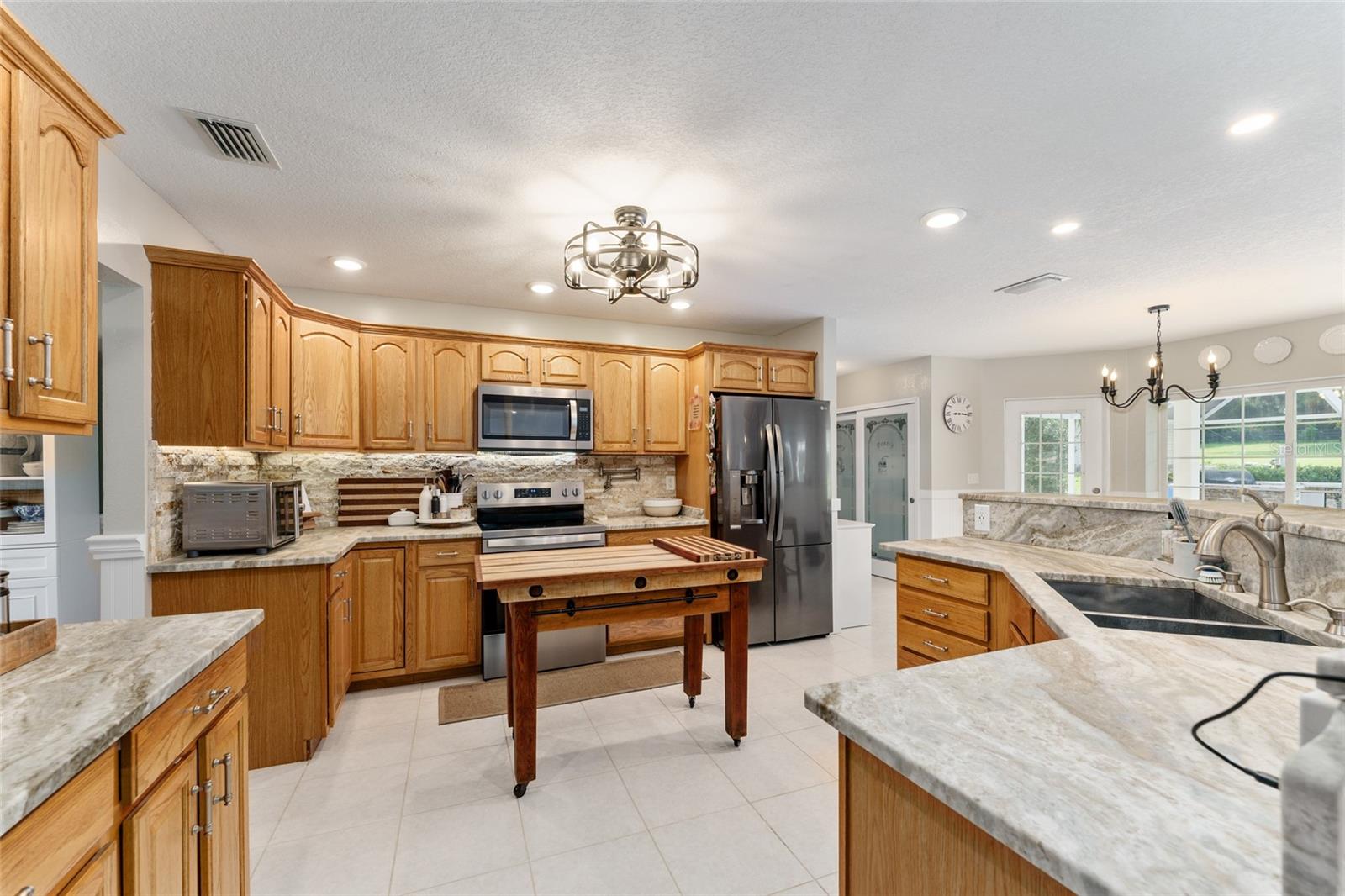 Image 18 of 83 For 9095 9th Terrace