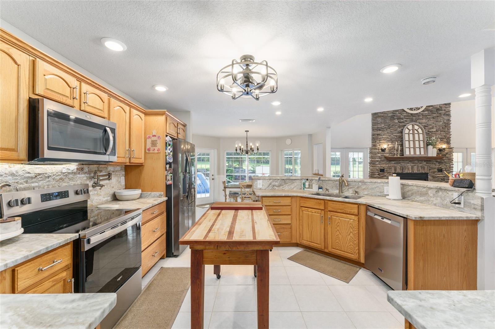 Image 19 of 83 For 9095 9th Terrace