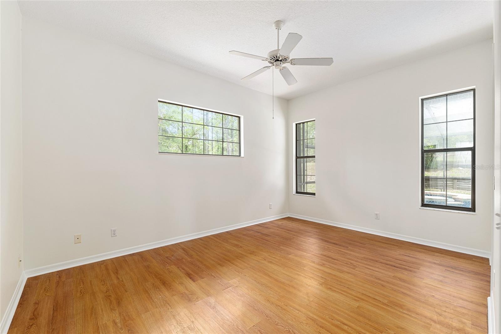 Image 30 of 96 For 9180 202nd Avenue Road