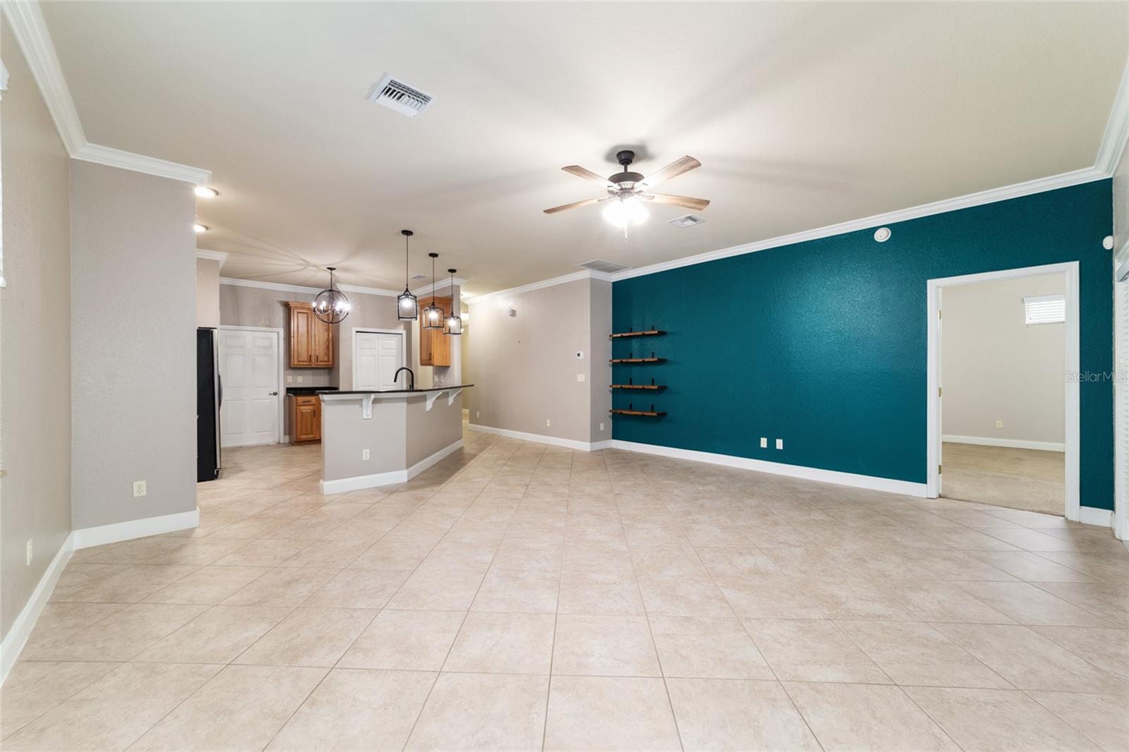 Image 18 of 49 For 2127 38th Terrace