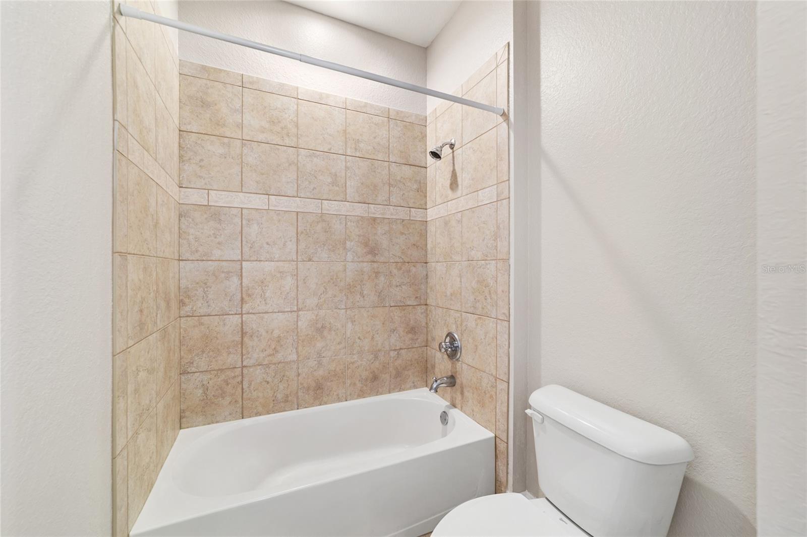 Image 34 of 49 For 2127 38th Terrace