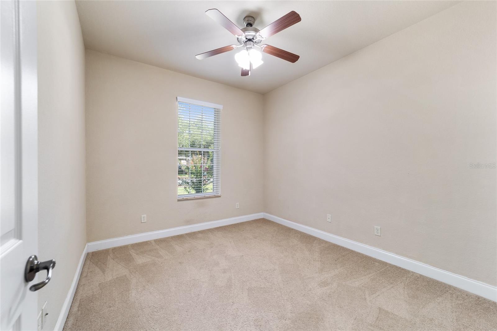 Image 35 of 49 For 2127 38th Terrace