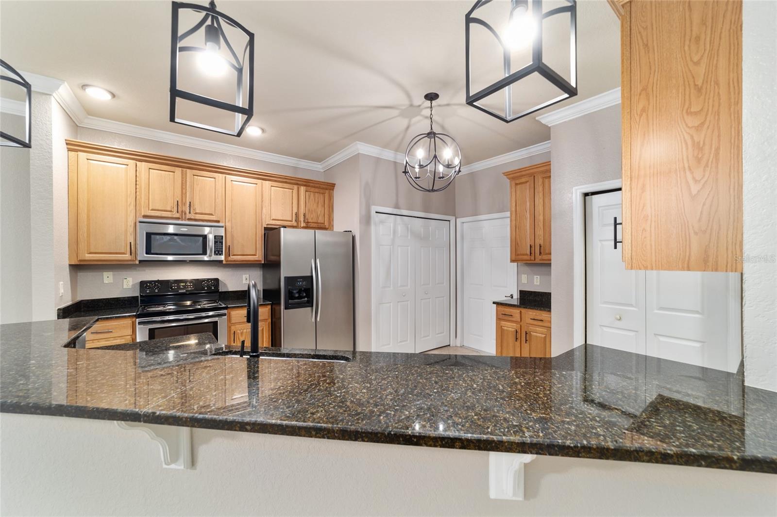 Image 9 of 49 For 2127 38th Terrace