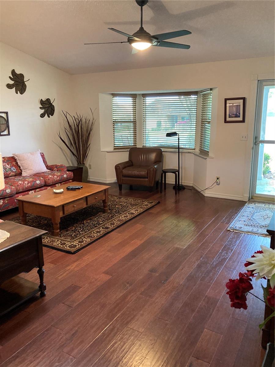 Image 4 of 34 For 8450 90th Street D