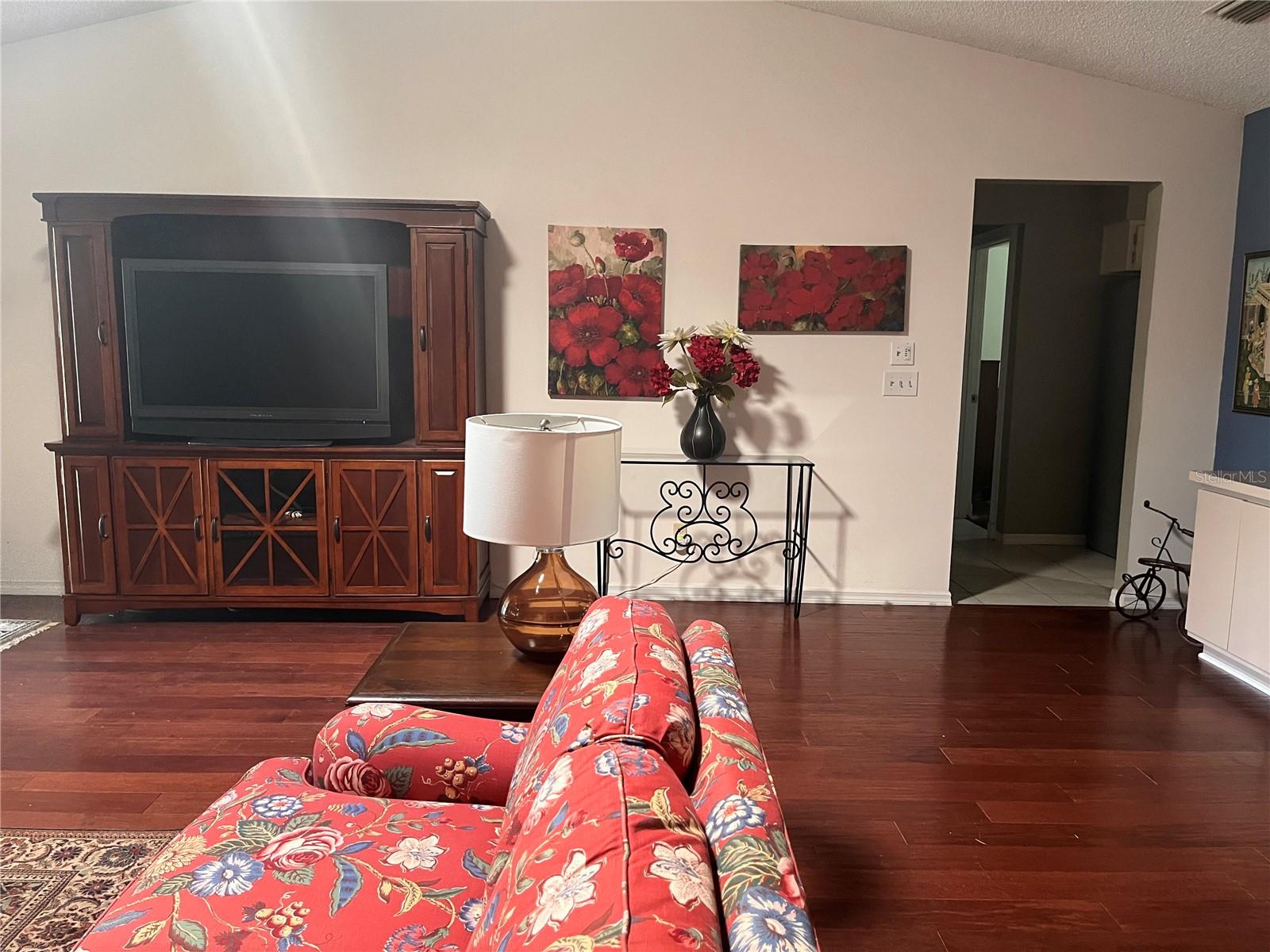 Image 6 of 34 For 8450 90th Street D