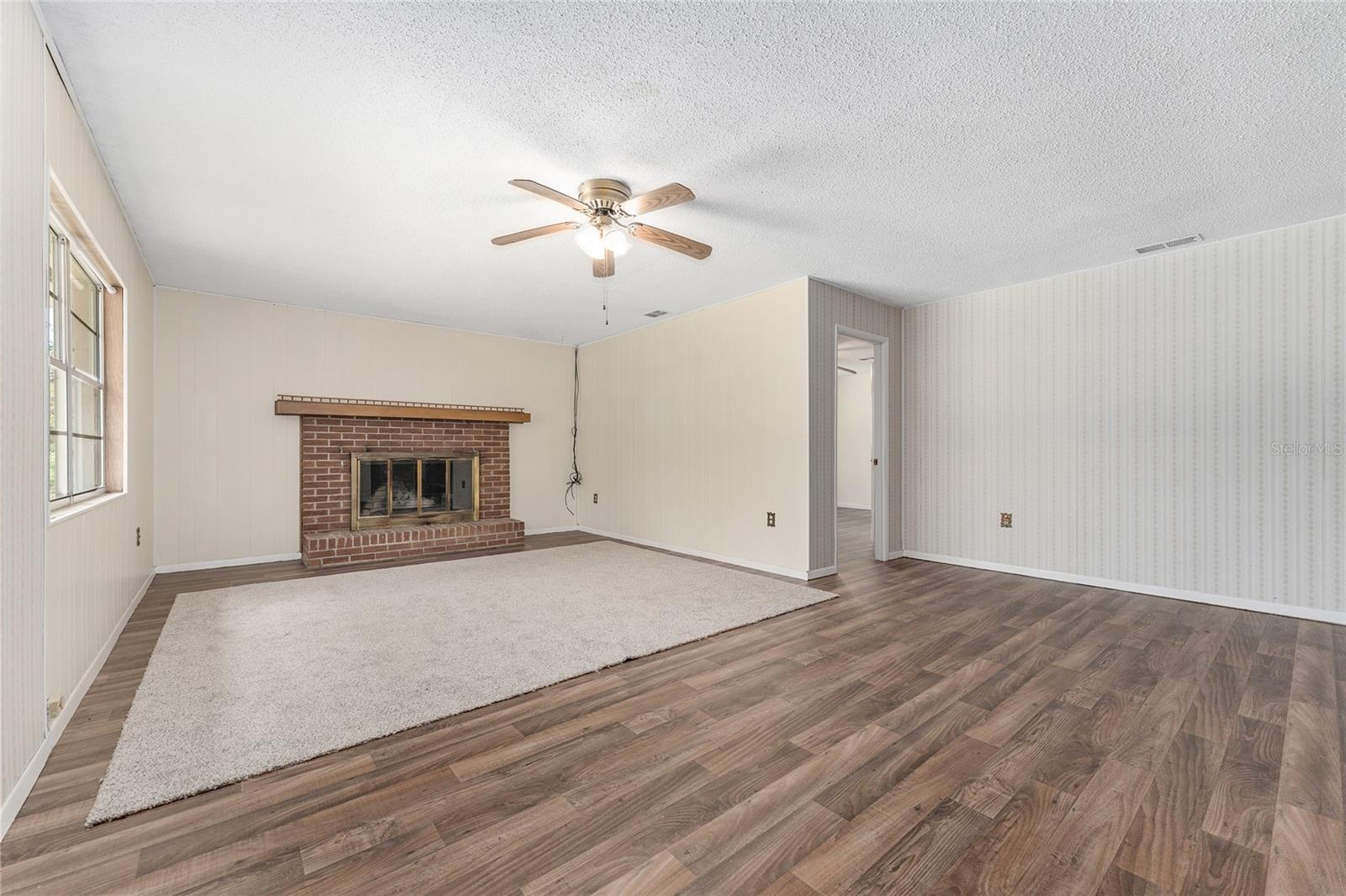 Image 12 of 98 For 8441 115th Street