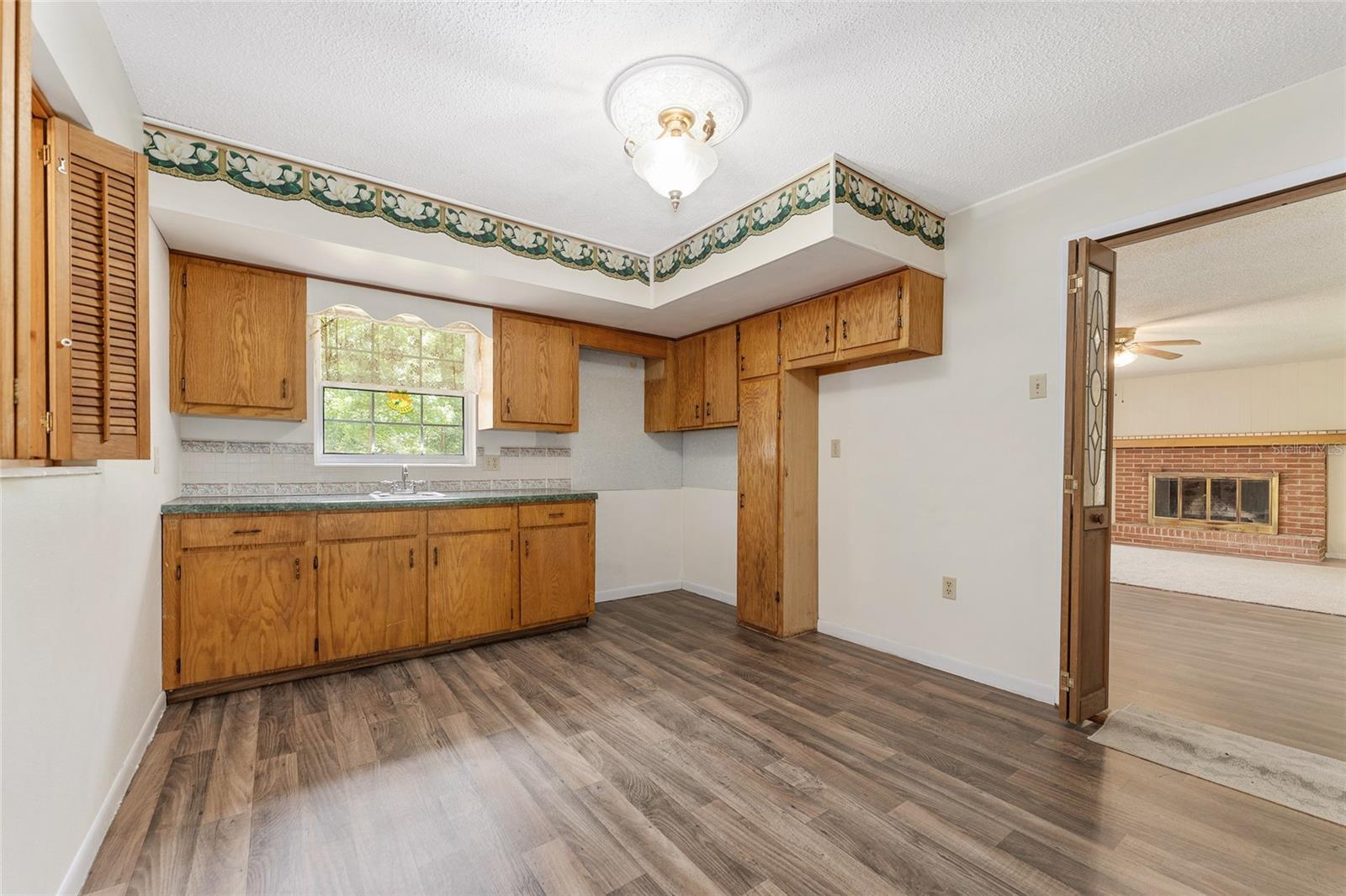 Image 19 of 98 For 8441 115th Street