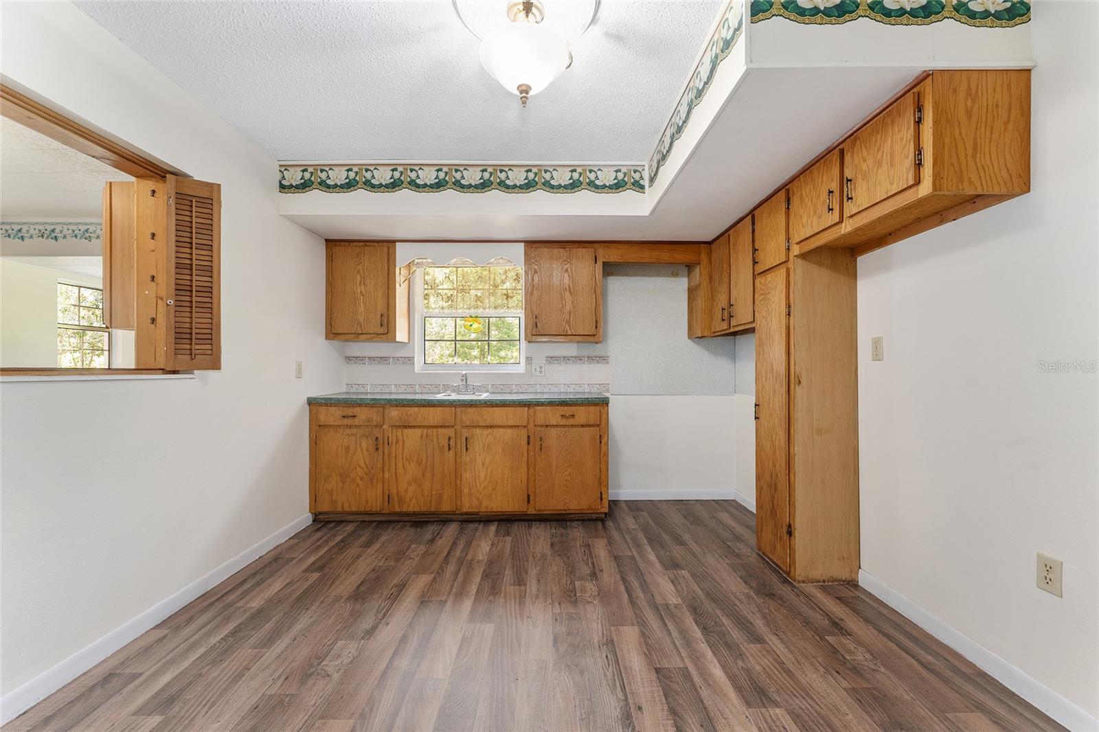 Image 22 of 98 For 8441 115th Street