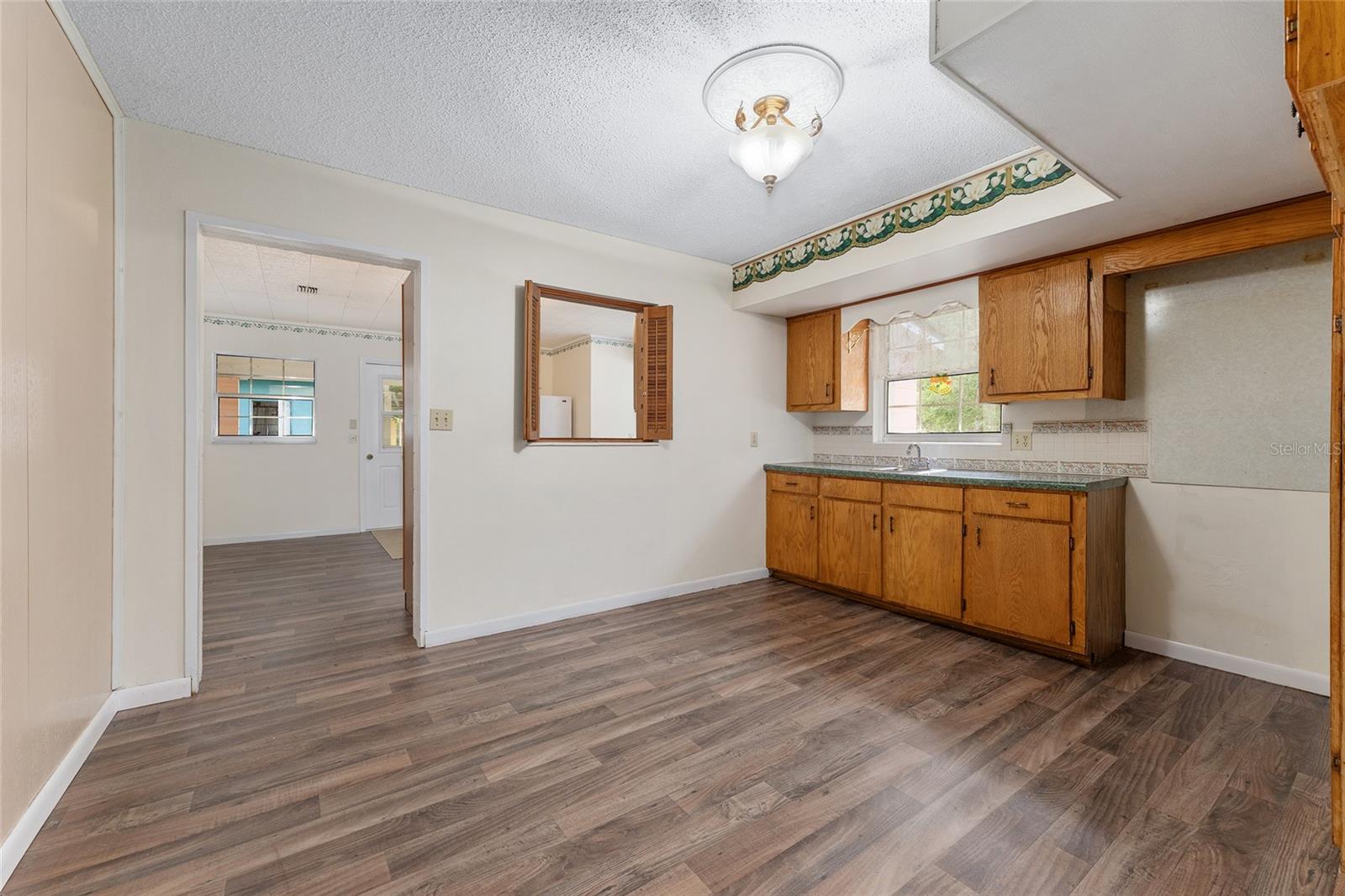 Image 24 of 98 For 8441 115th Street