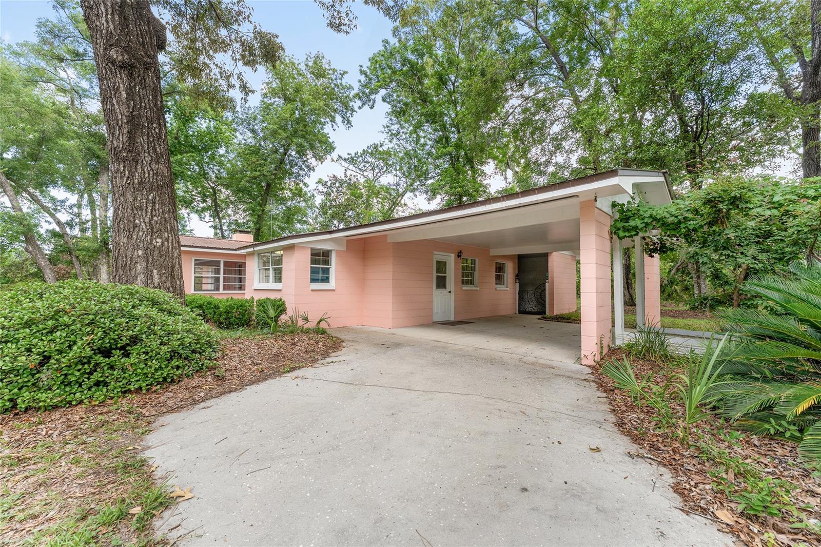 Image 4 of 98 For 8441 115th Street