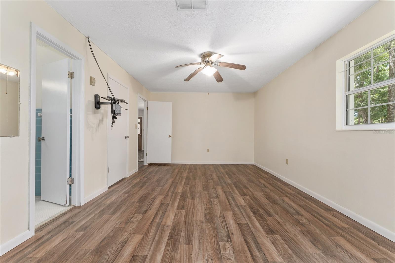 Image 42 of 98 For 8441 115th Street