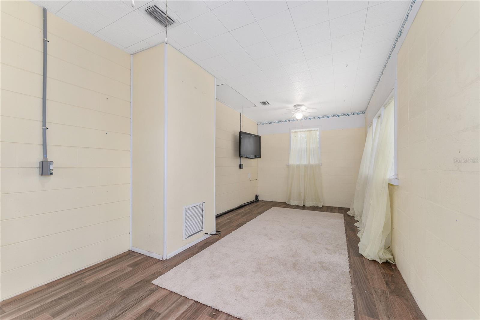 Image 61 of 98 For 8441 115th Street