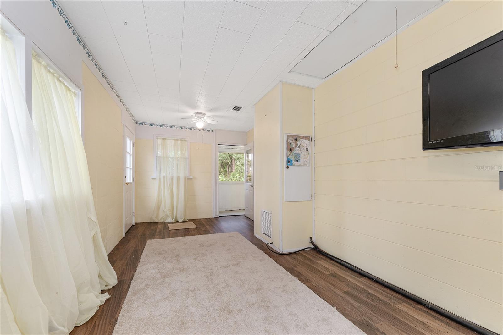 Image 63 of 98 For 8441 115th Street