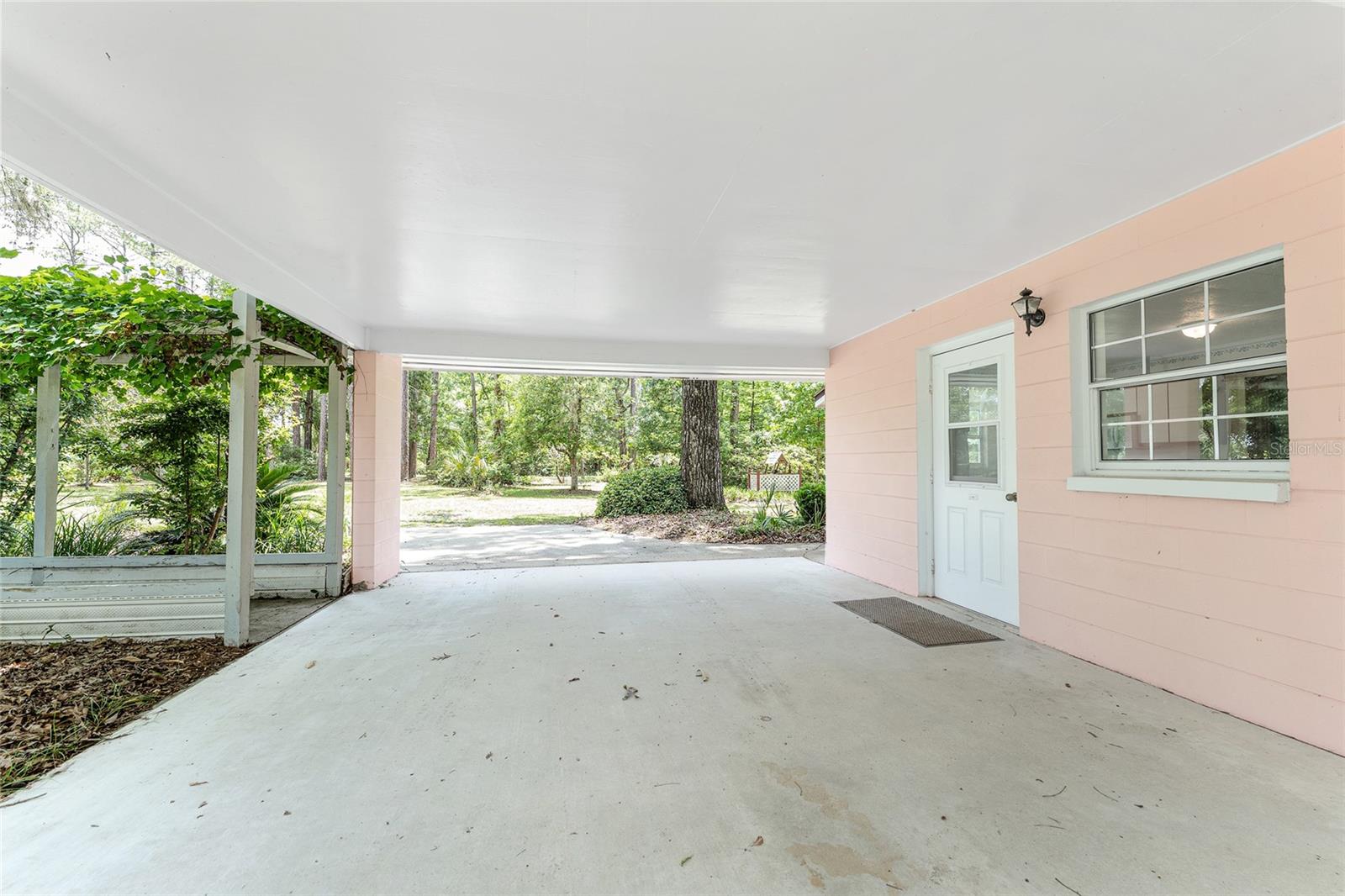 Image 7 of 98 For 8441 115th Street