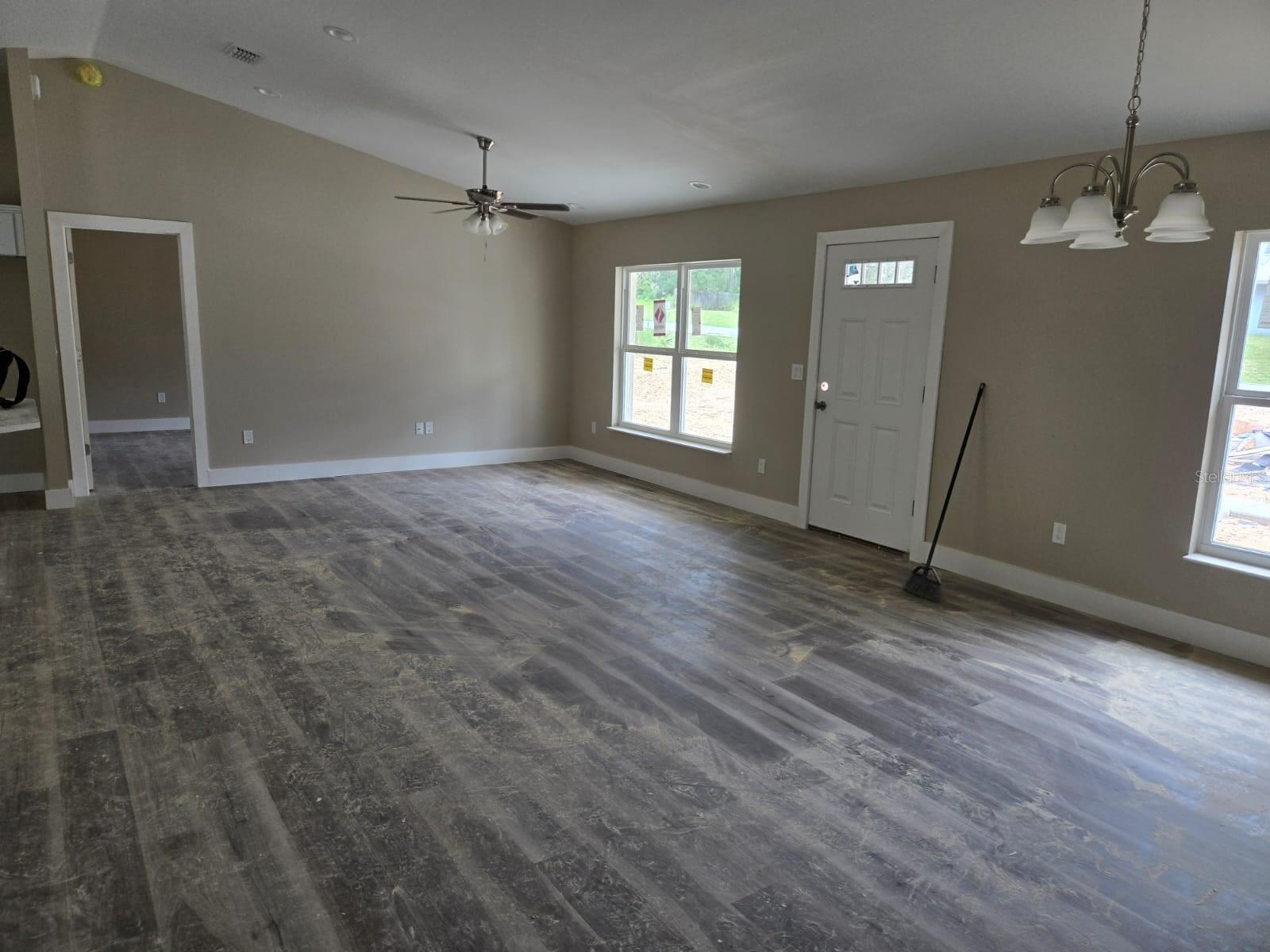 Image 5 of 13 For 11139 Sonnet Terrace