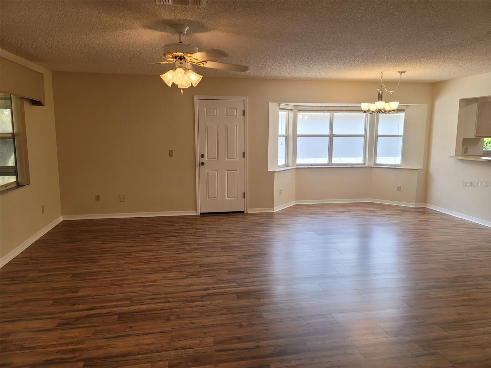 Image 8 of 26 For 9265 92nd Place Road