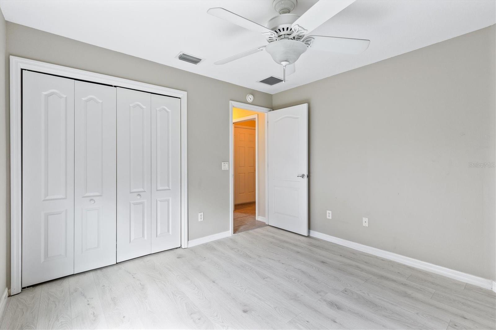 Image 20 of 28 For 611 Allenwood Loop