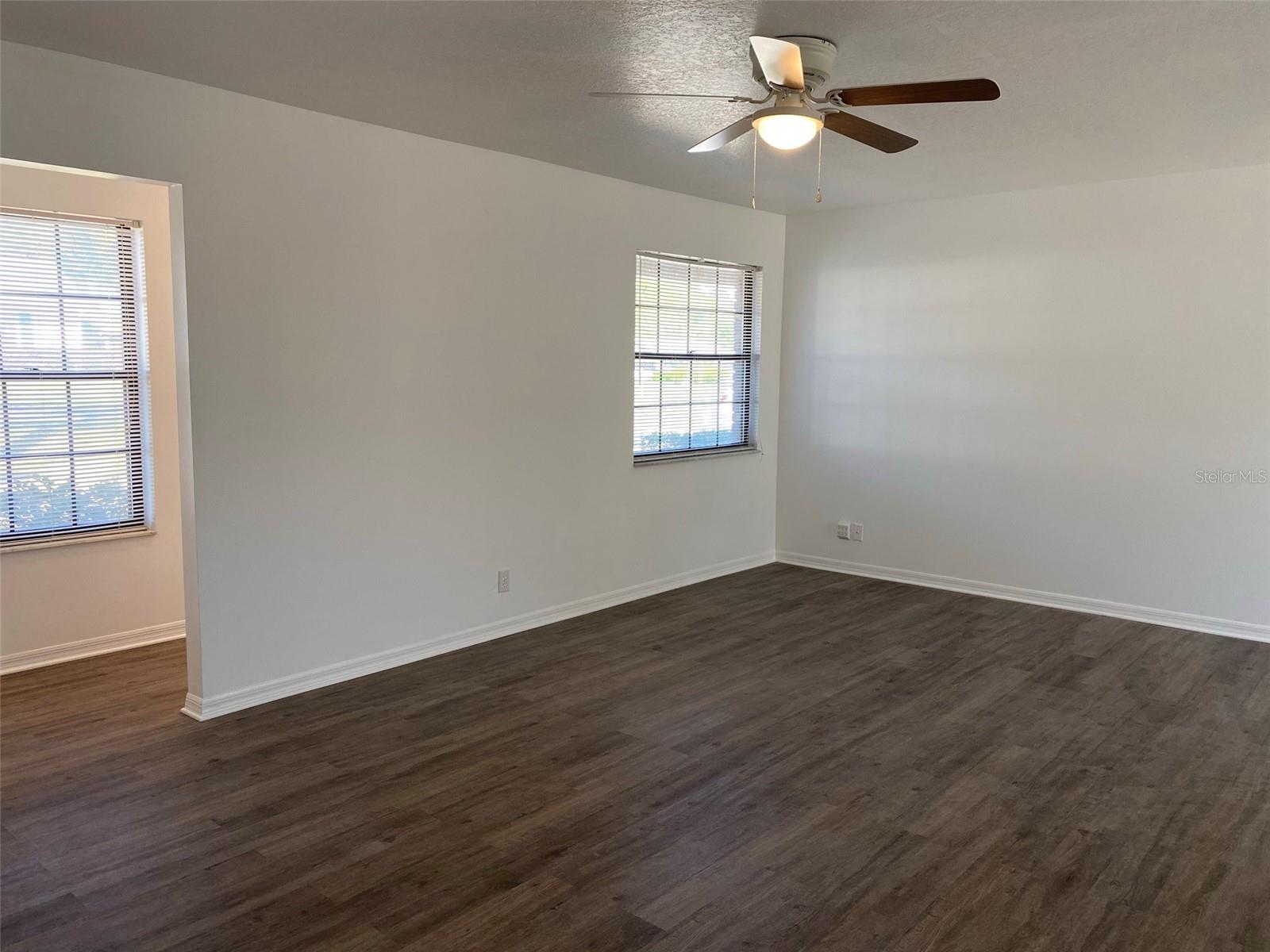 Image 7 of 16 For 3381 44th Court