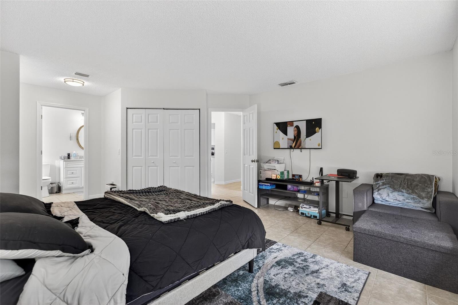 Image 13 of 40 For 316 Oak Track Drive