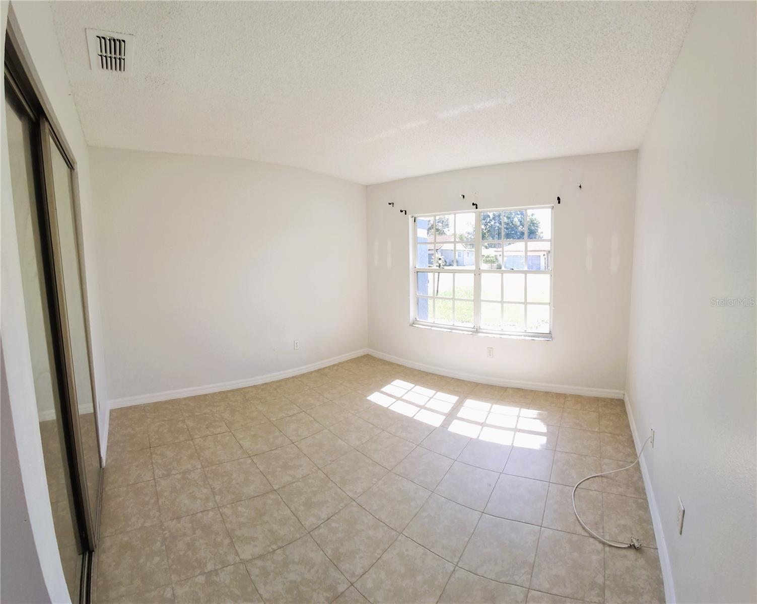 Image 32 of 40 For 316 Oak Track Drive