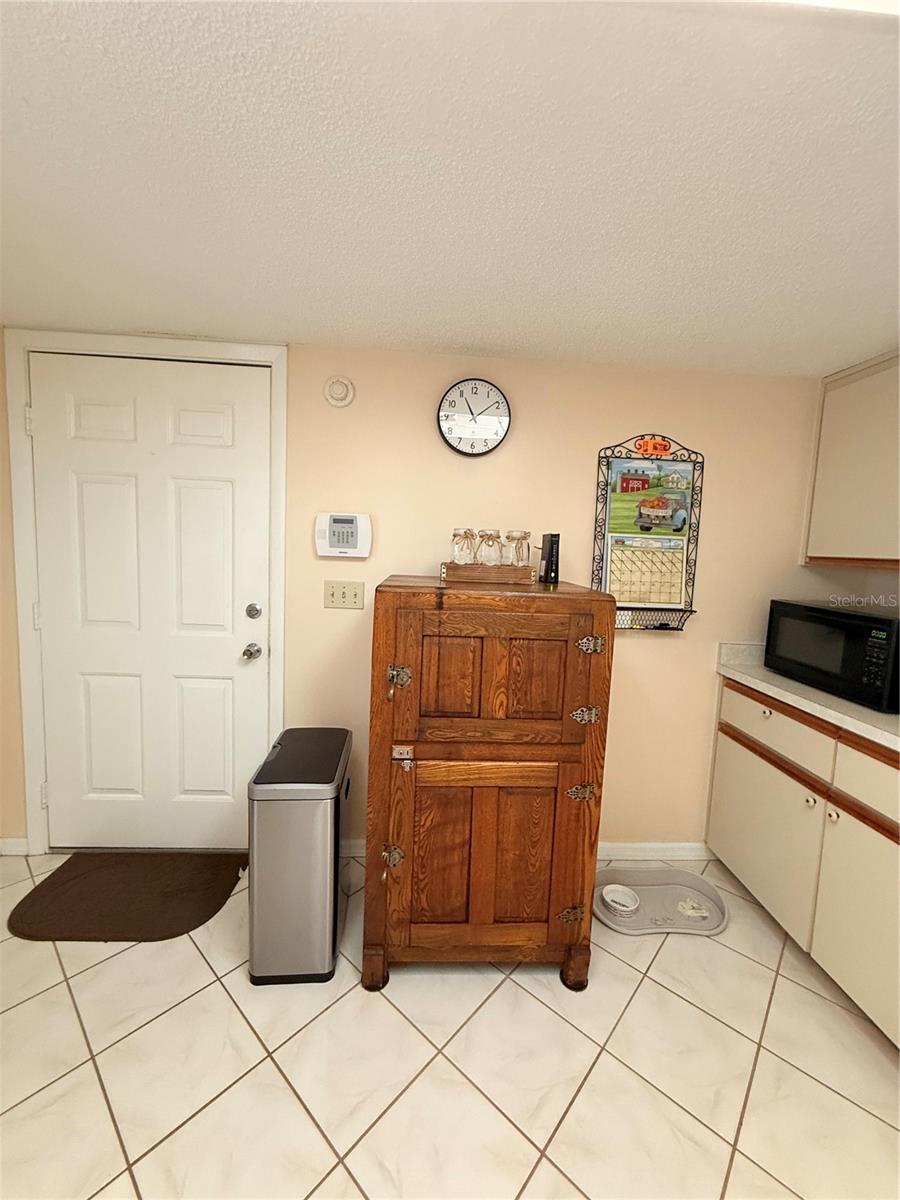 Image 14 of 42 For 10750 63rd Avenue