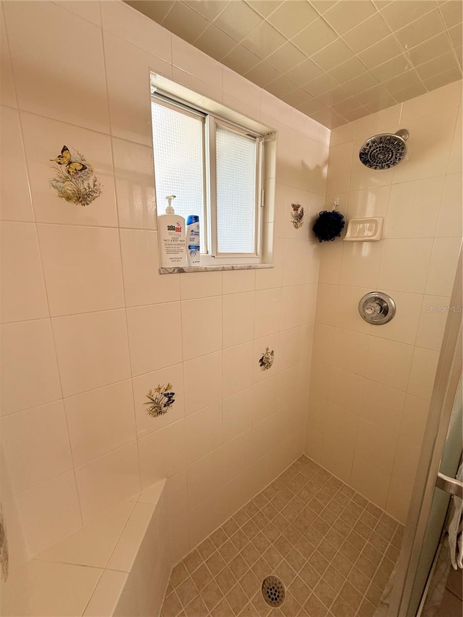 Image 23 of 42 For 10750 63rd Avenue