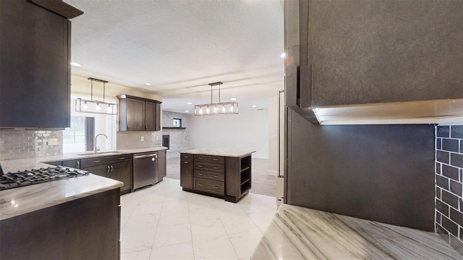 Image 45 of 79 For 4121 6th Avenue