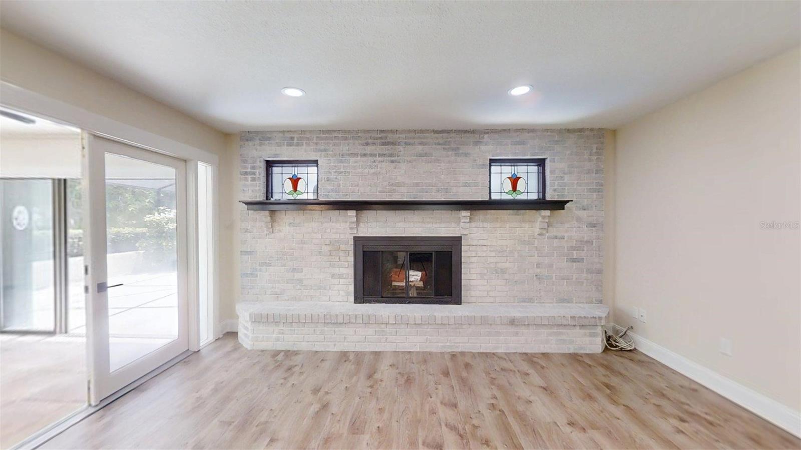 Image 60 of 79 For 4121 6th Avenue